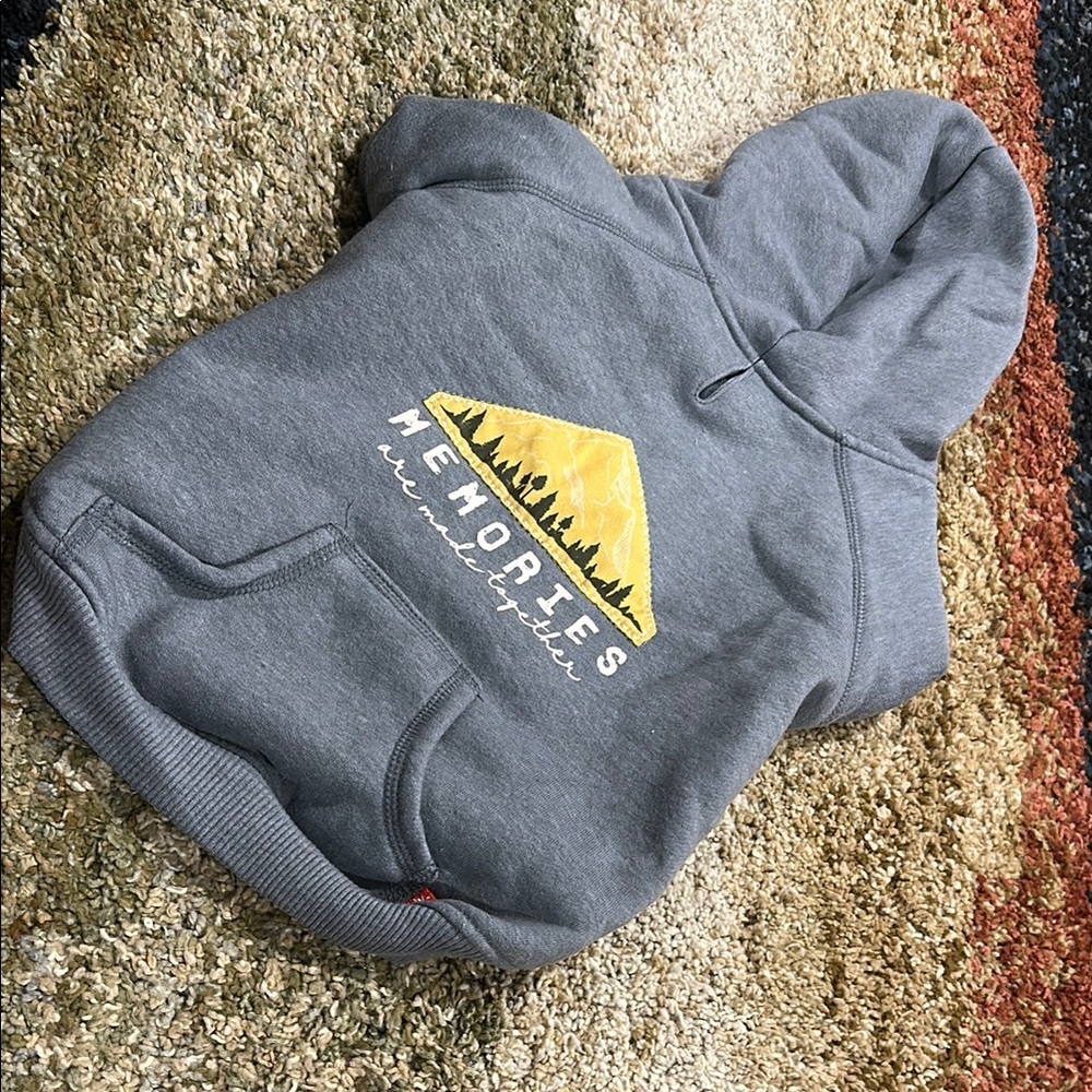 Reddy Dog Hoodie Memories are Made Together Gray Dog Sweater Large NWOT
